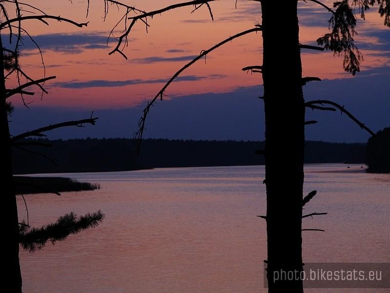 Wieczór nad Jeziorem Stęszewskim.