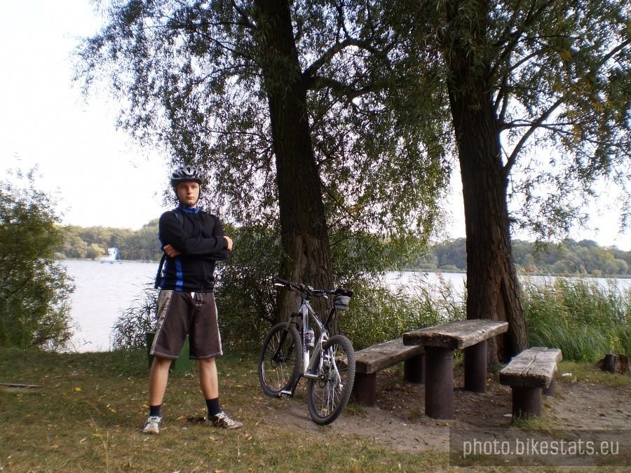 Nad brzegiem Jeziora Swarzędzkiego