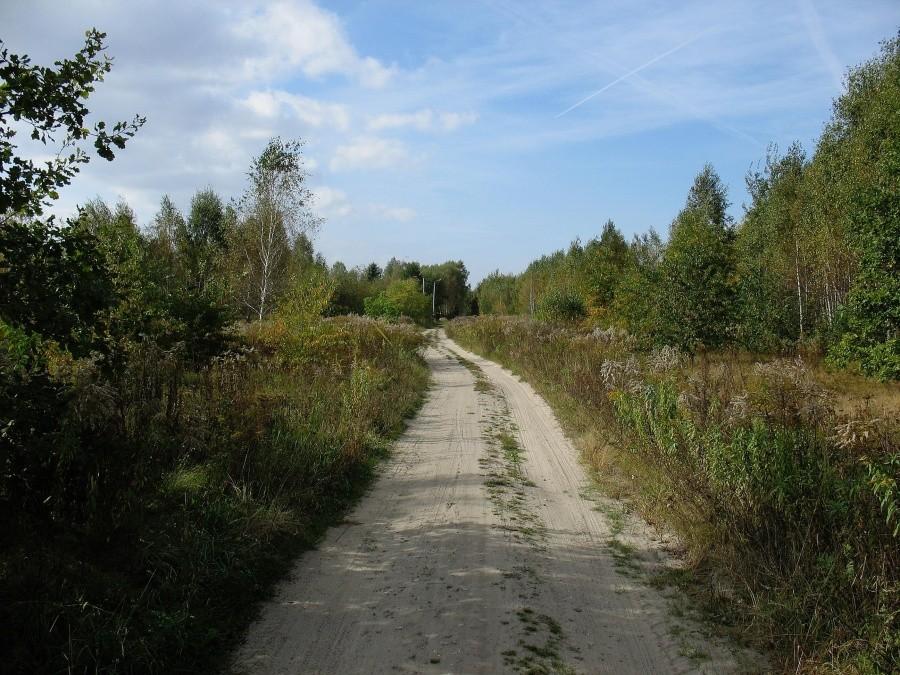 Kierszek droga przy torach