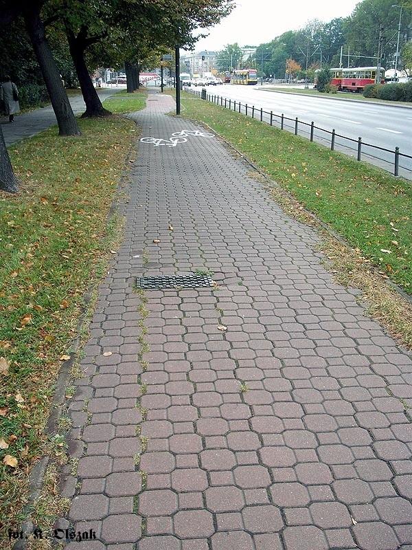 DDR w Alei Niepodległości