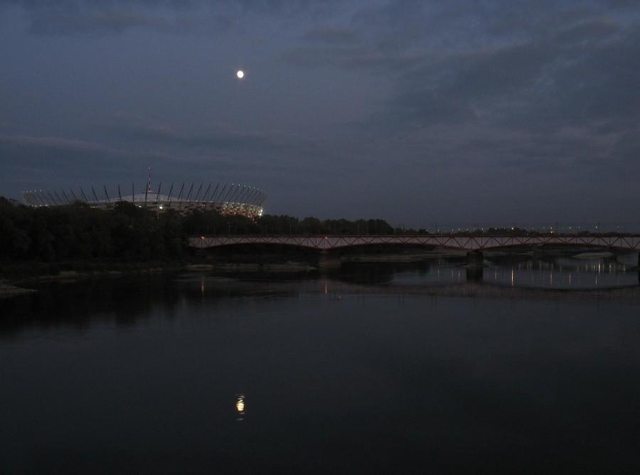Księżyc nad Mostem Średnicowym
