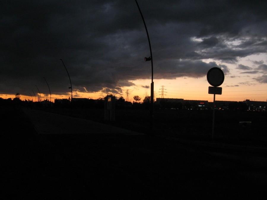 Chmurzyska nad miastem.