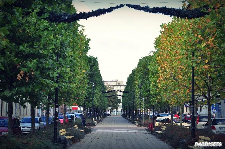 Sosnowiec - Chodnik wzdłuż ulicy Zwycięstwa