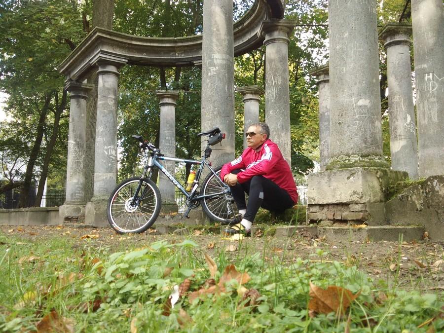 Jeziorki-park (jak w świątyni dumania ... ?)