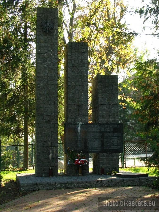 W hołdzie pomordowanym mieszkańcom Gminy Subkowy 1939-1945