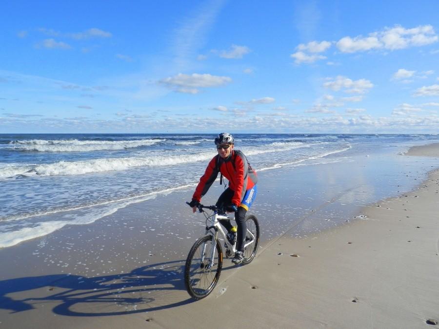 Spałnienie marzeń. Jazda po plaży na granicy lądu i morza II.