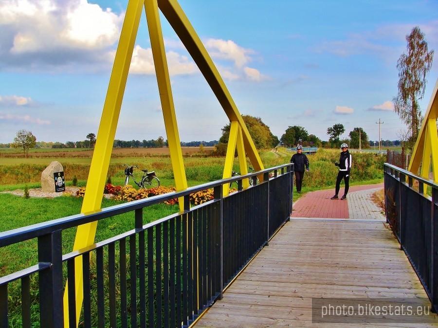 Most na szlaku Mennonitów.