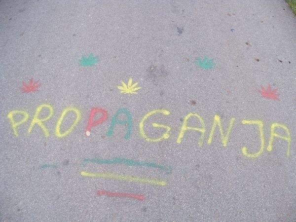Uliczna propaganja :P
