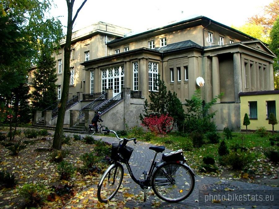 Pałac w Bolesławowie z 1902 r. – widok od ogrodu.