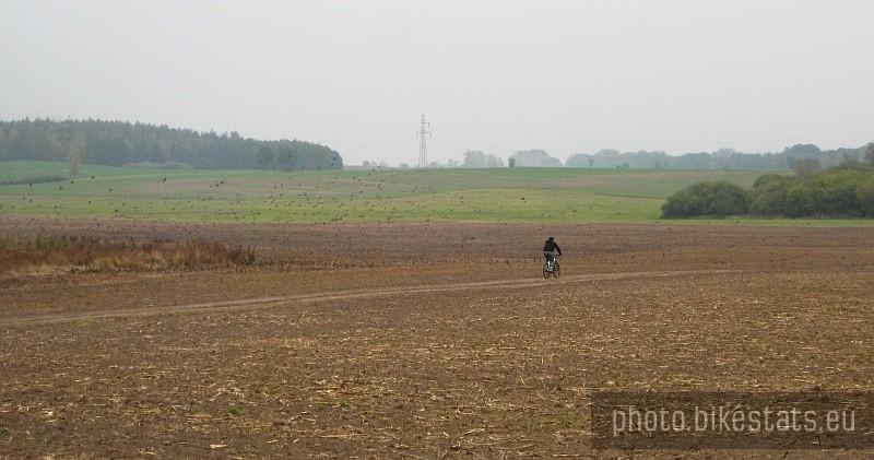 Grigori wśród pól i ptaków.