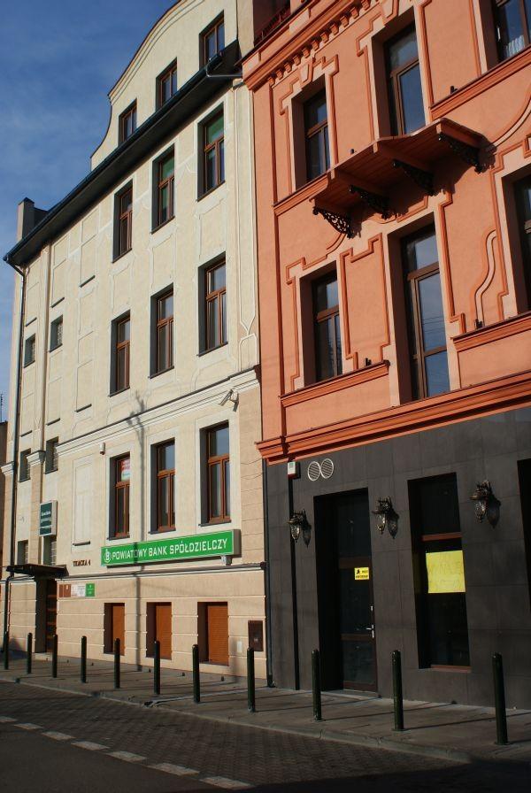 pomarańczowa i żółta :)