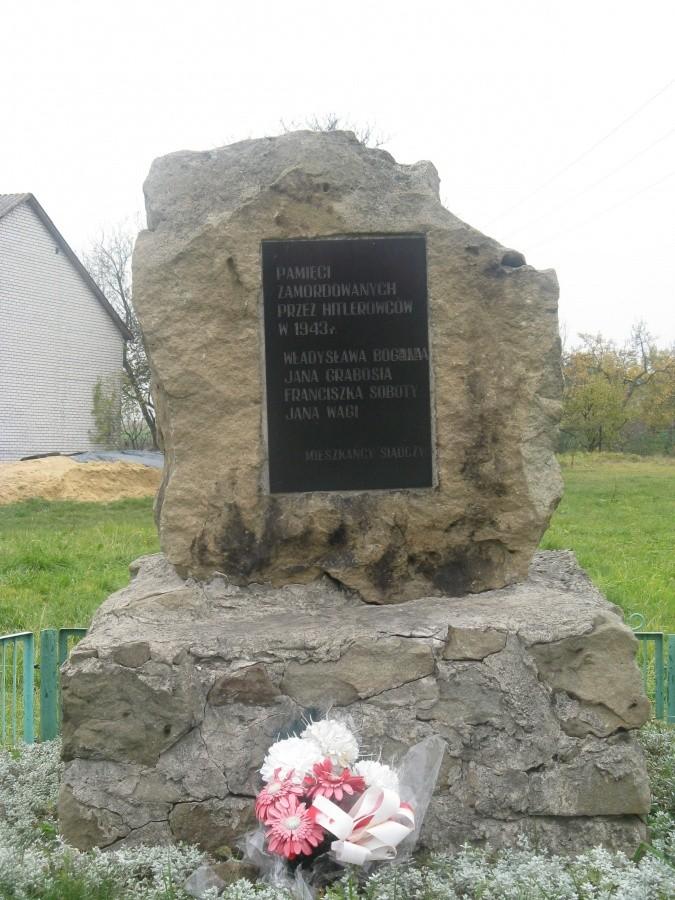 Pomnik...