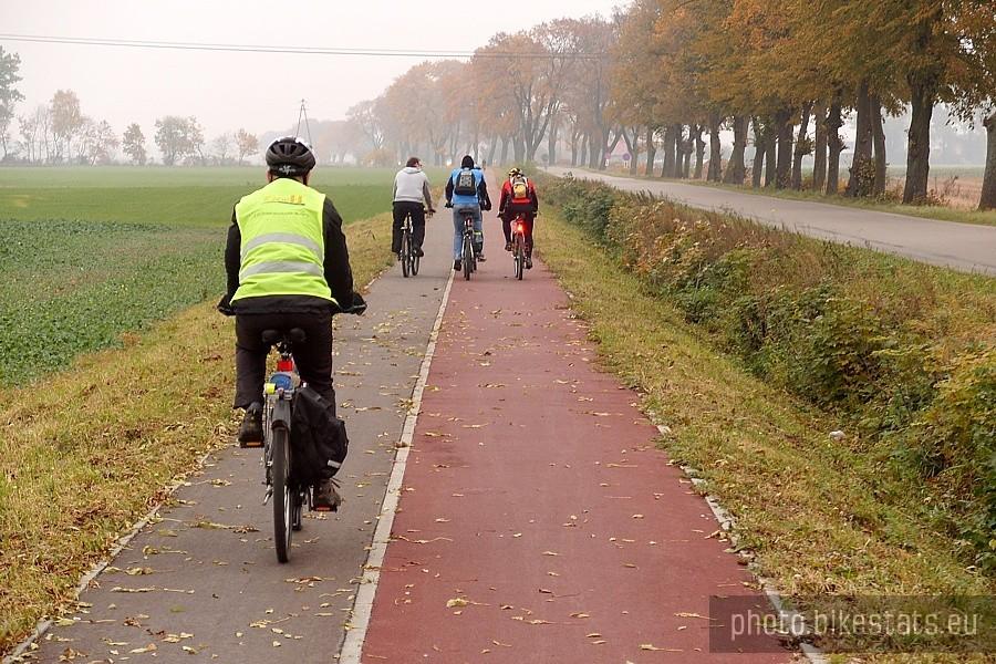 Ekipa w trasie- ścieżka rowerowa –Lichnowy.