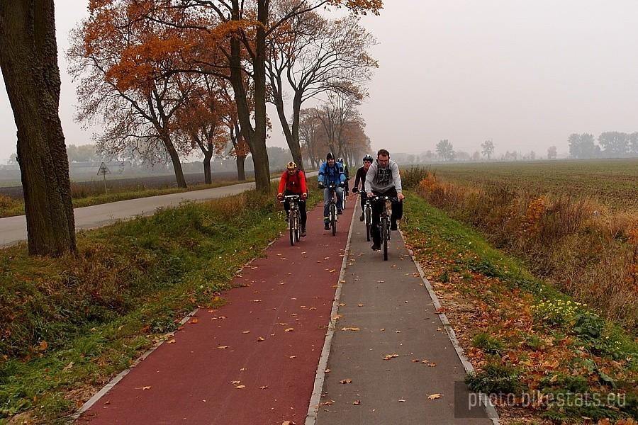 Ekipa w trasie- ścieżka rowerowa –Lichnowy.
