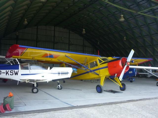 Hangar na lotnisku Aeroklubu Podhalańskiego w Łosinie Dolnej