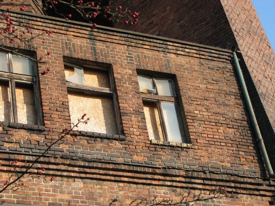 A można by stąd wyglądać na zewnątrz