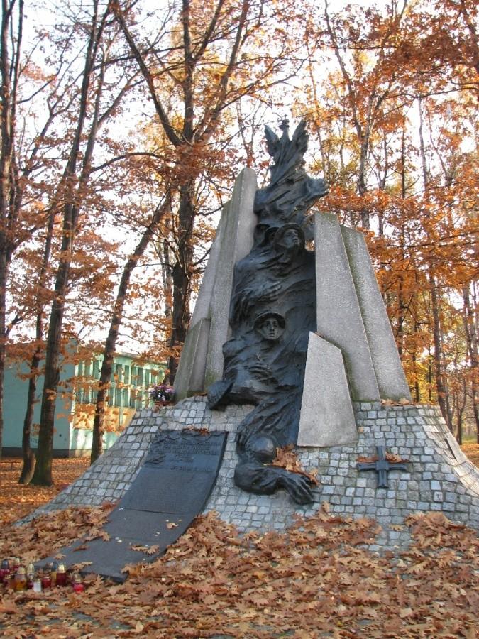 Pomnik bohaterów Monte Cassino