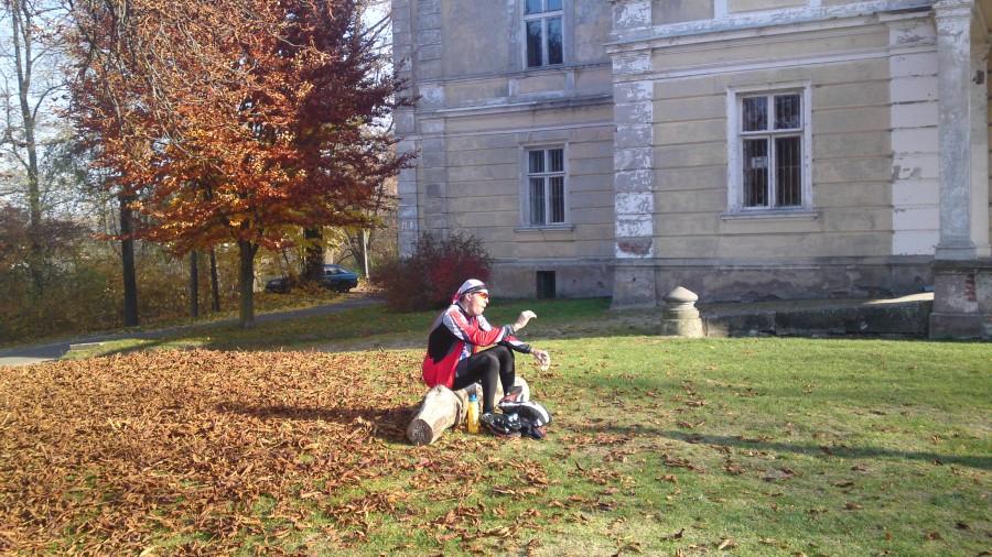Andrzej rozmyślający o przewadze SLX nad Deorką