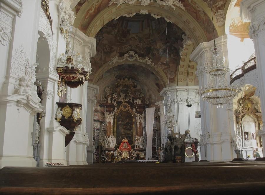 Krzeszów - wnętrze Bazyliki