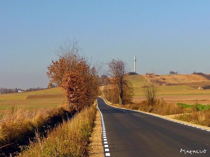 Nowy asfalt do Woźnik