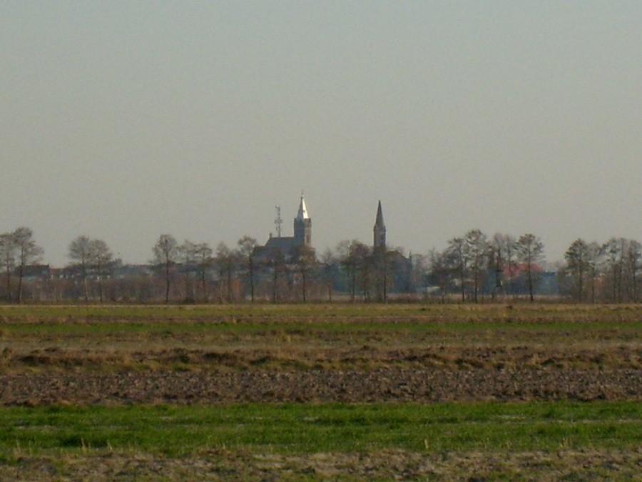 W oddali Stawiszyn