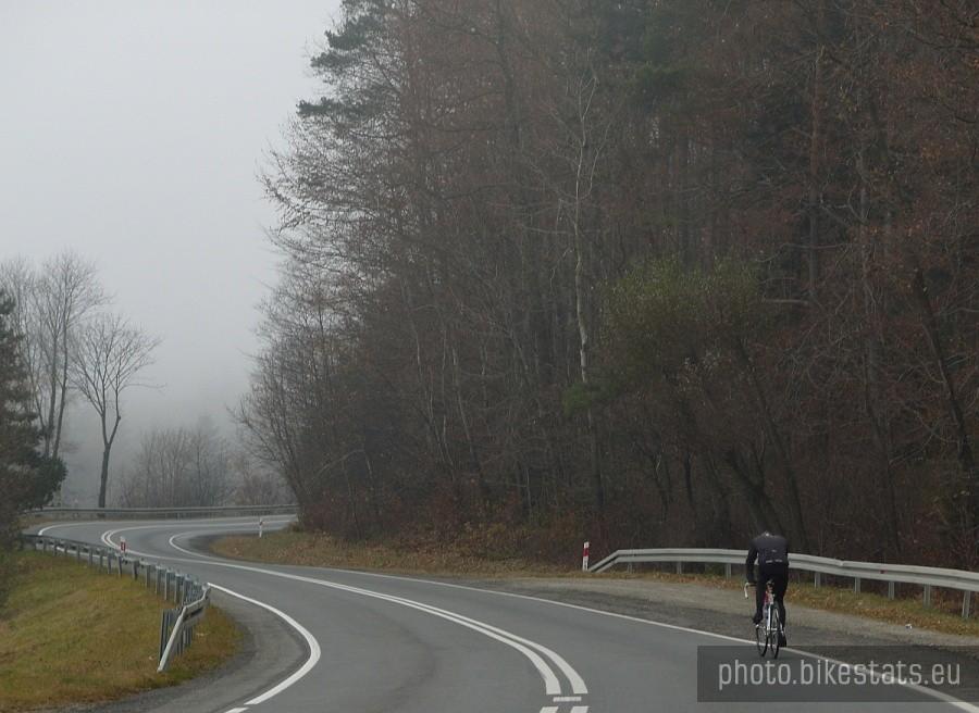 Podjazd na Ropską Górę
