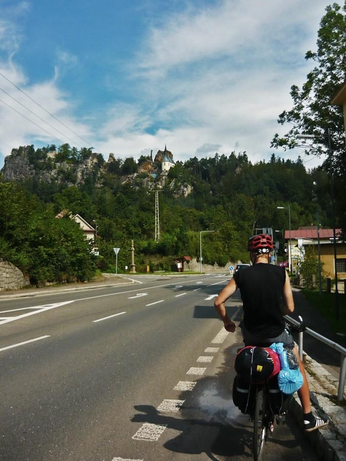 Widok na Gród Skalny Vranov