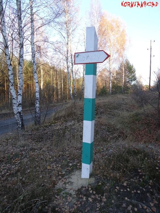 Drogowskaz prowadzący do wieży Widoń. Musieli o ustawić niedawno bo nie widzialem go wcześniej.