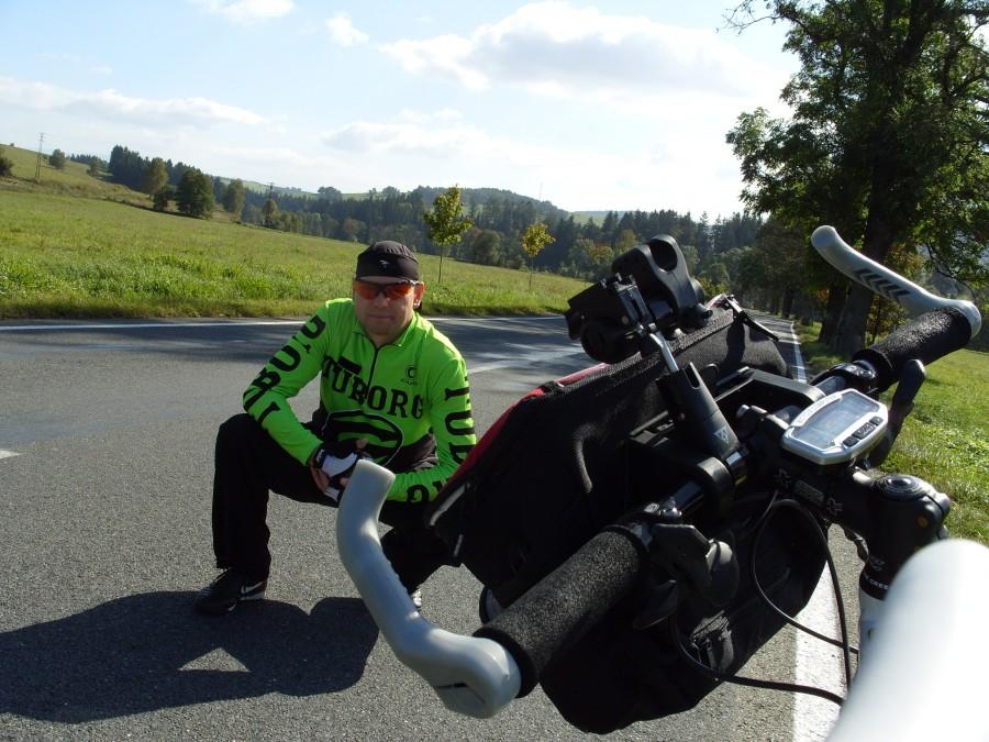 Gdy Ryjek bronił się przed pszczołą ja cykałem małe co nieco.