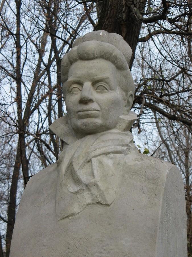 Pomnik Elizy Orzeszkowej