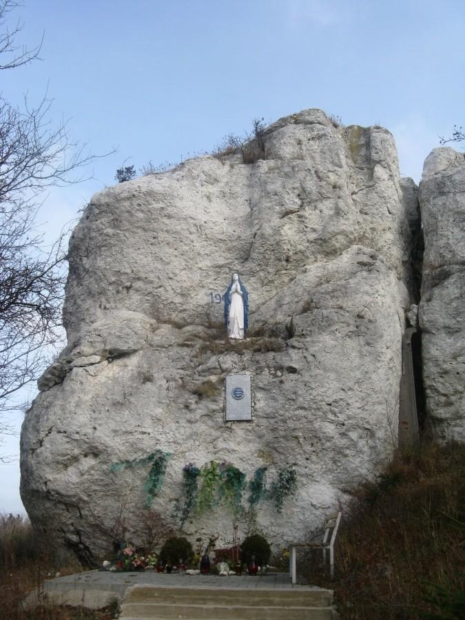 Kapliczka na górze Ossona