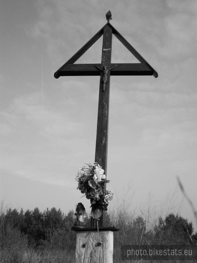 Krzyż na miejscu nie istniejącego kościoła św. Katarzyny