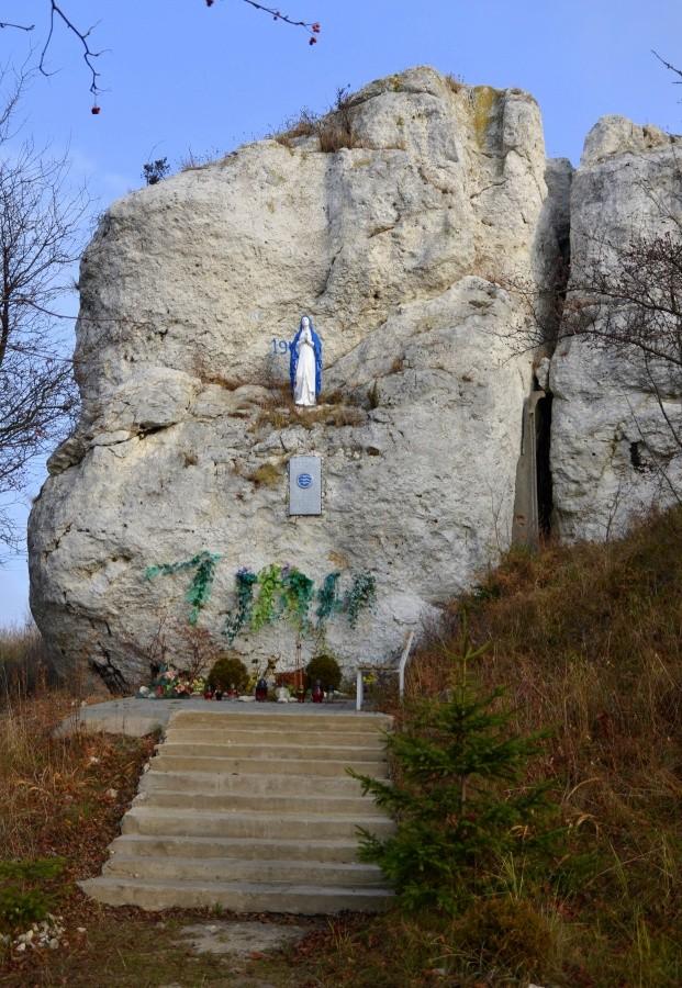 Kapliczka na górze Ossona