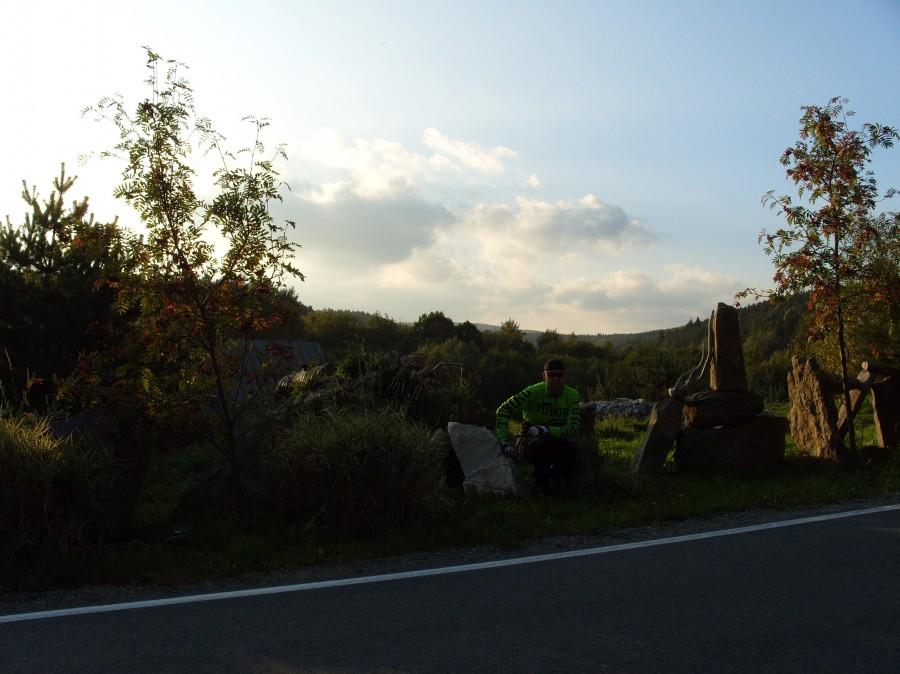 Chocieszów i mały widoczek w stronę Wolan.