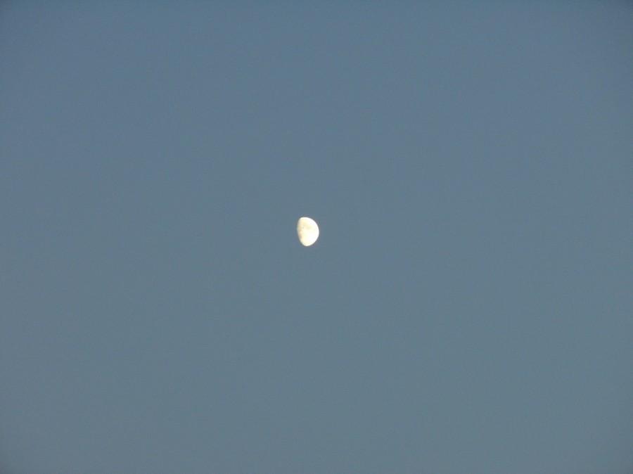 La Luna .....