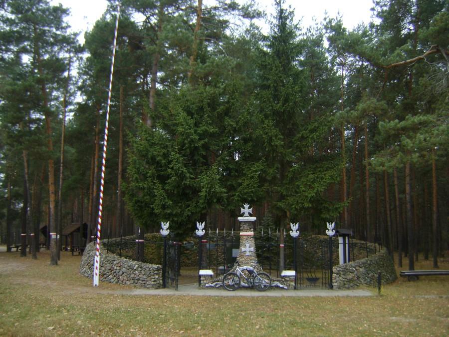 Szaniec Hubala w Anielinie