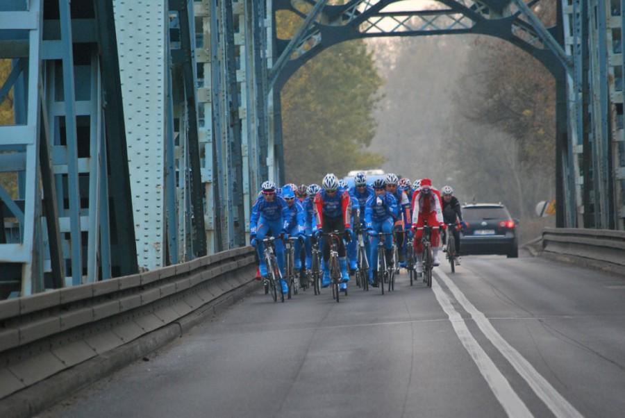 peleton na "starym moście" w Nowym Dworze Mazowieckim