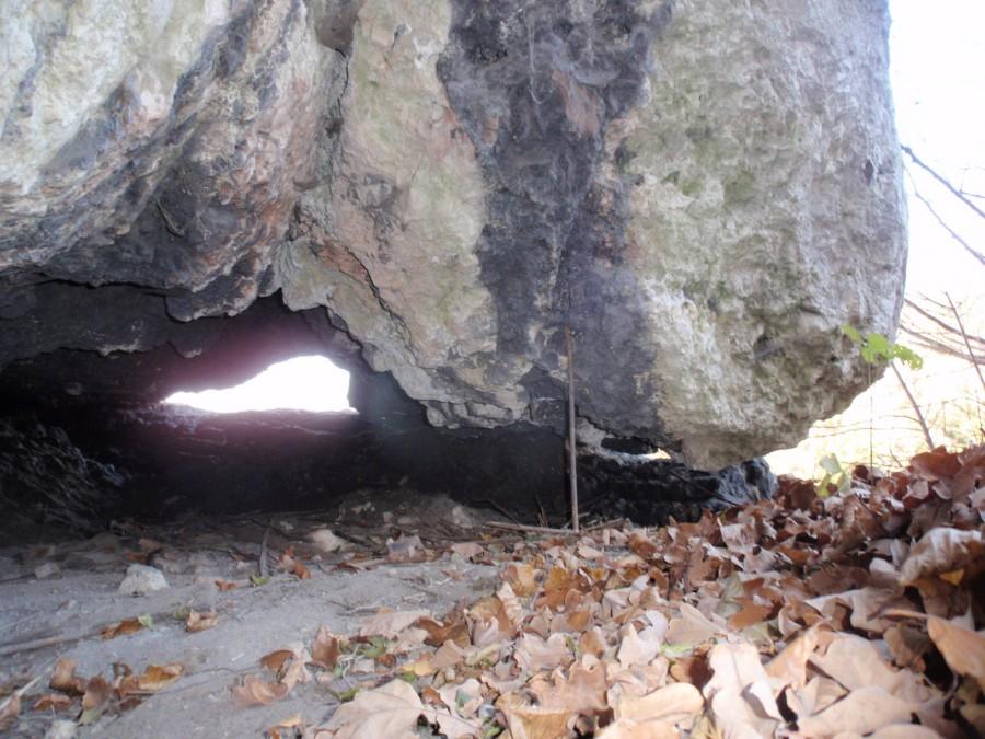 Schronisko w Skale Jasia i Małgosi