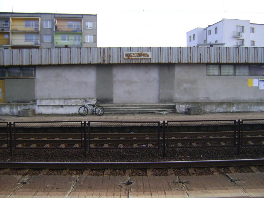 Stacja PKP Moszczenica