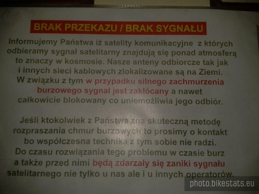 Brak sygnału, a niezadowolenie lokatorów, czyli przesycona sarkazmem ciekawostka osiedlowa z Dąbrowy.