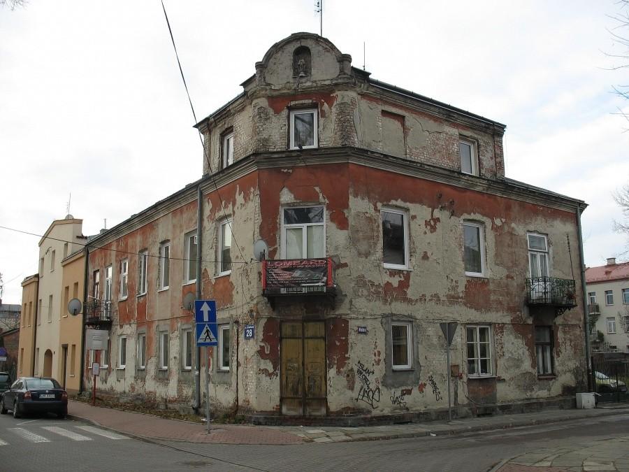 Pruszków - dom na rogu ul. Ołówkowej i Mokrej