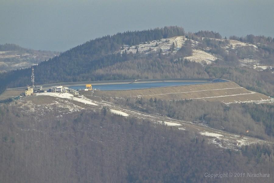 zbiornik na górze Żar - zbliżenie