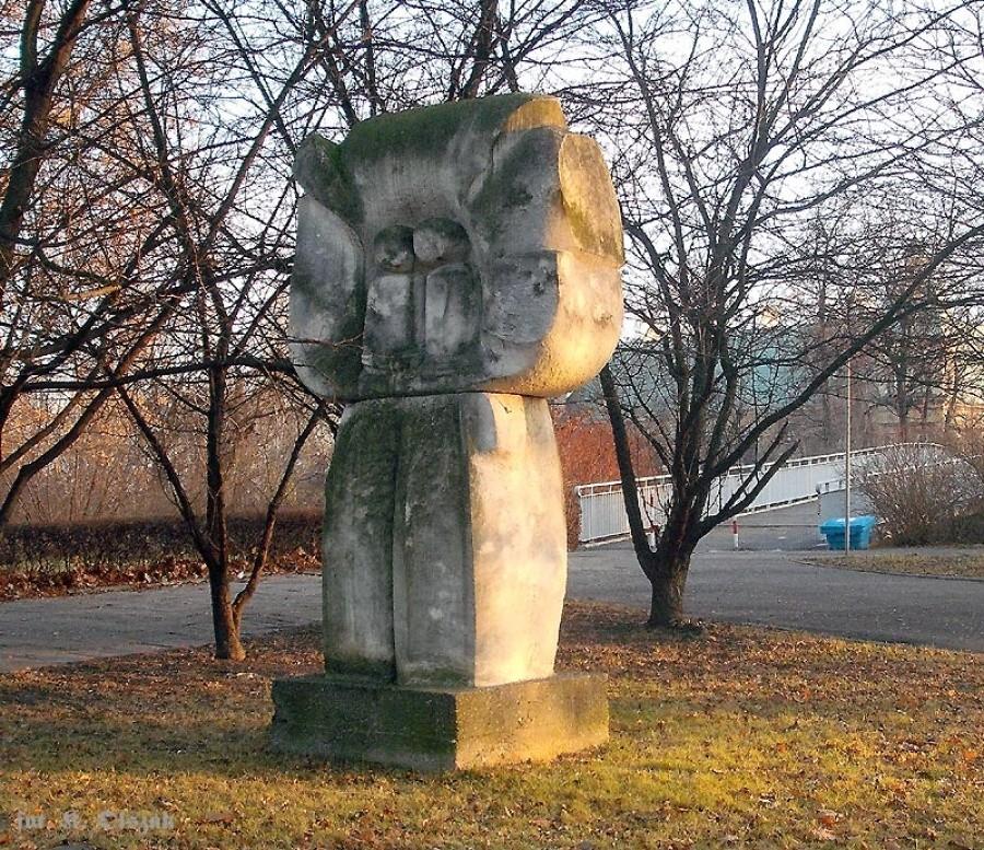 Rzeźba w Ujazdowie