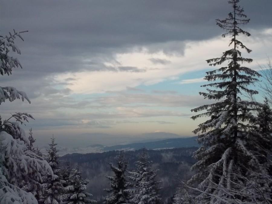 po lewej Pilsko..po prawiej Babia