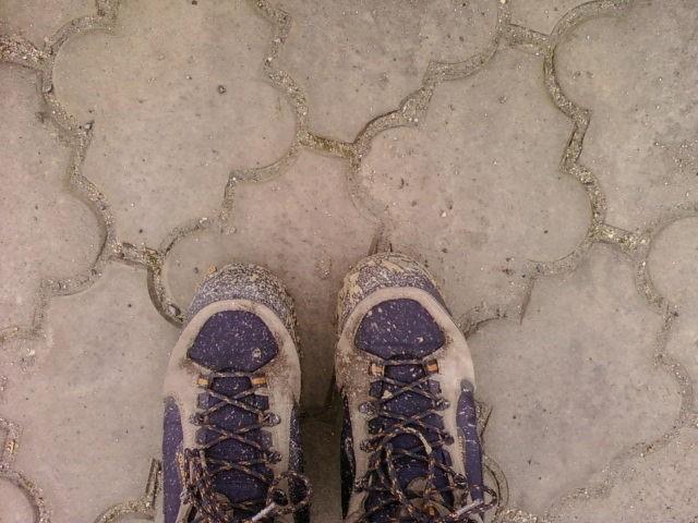 Buty też ochlapane