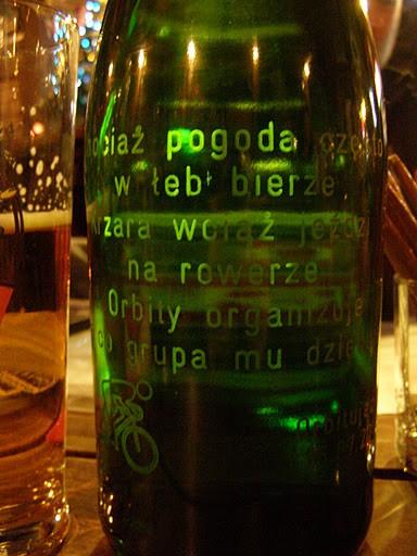 Szampan od orbitowiczów.