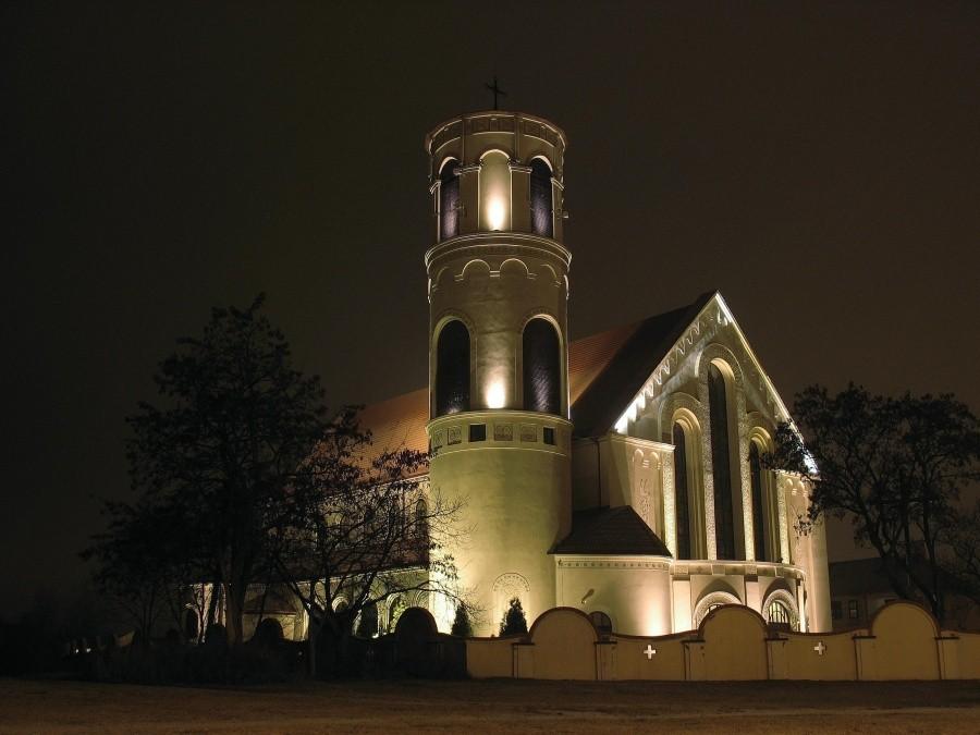 Ursynów - kościół Ofiarowania Pańskiego