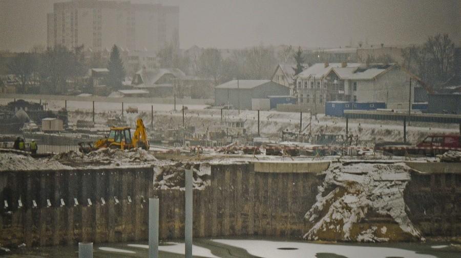 Tak tak budowa idzie nawet kiedy śnieg zalega