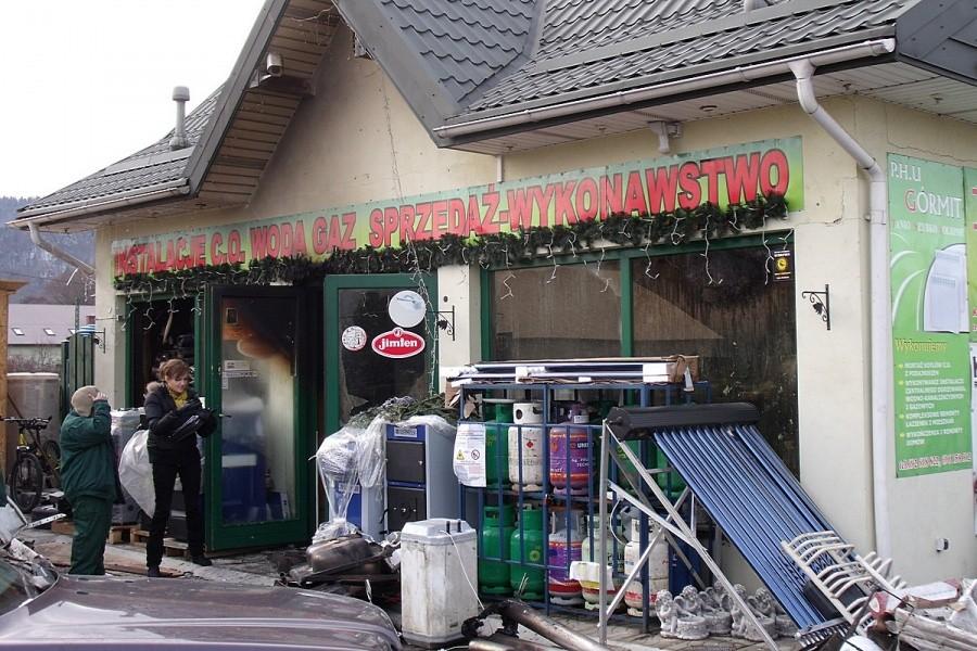 O pólnocy spłonął sklep