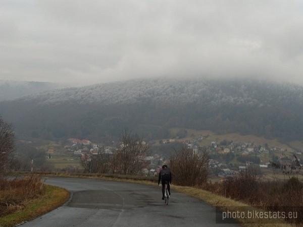 Pieniny Gorlickie, zjazd do Uścia Gorlickiego